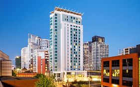 فندق راديسون بلو، كارديف